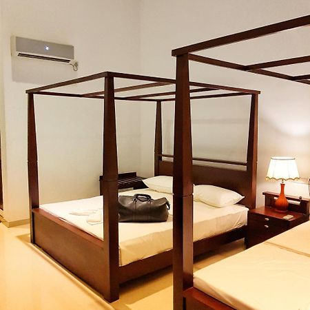 Livinya Holiday Resort Kataragama Exteriör bild
